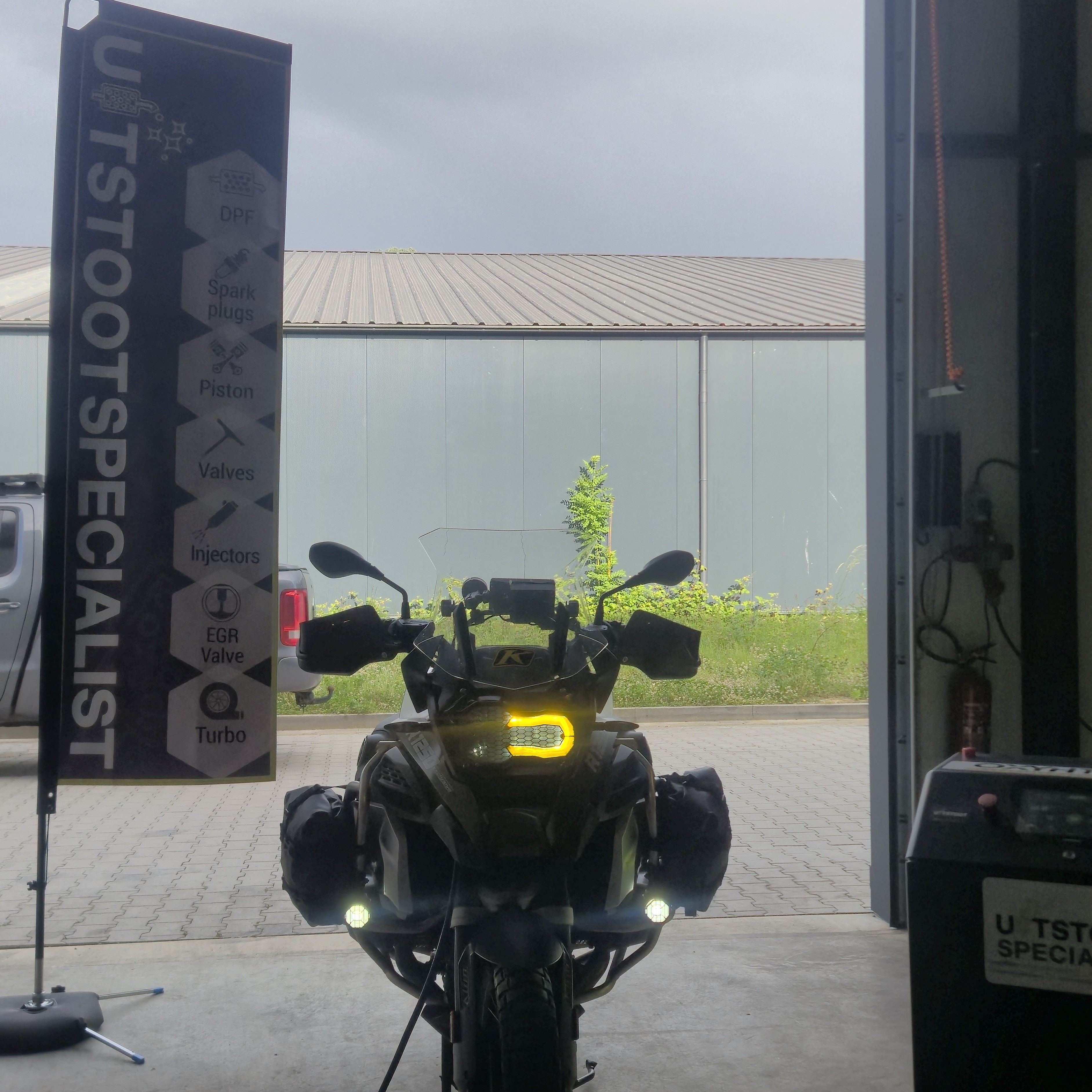 motor carbon cleaning